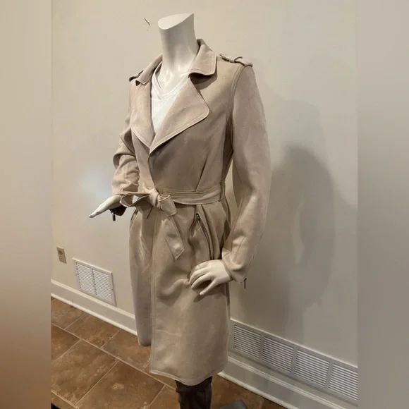 Tahari Light Beige Faux Leather Trench Coat with Waist Tie, Size Medium - Picture 2 of 16